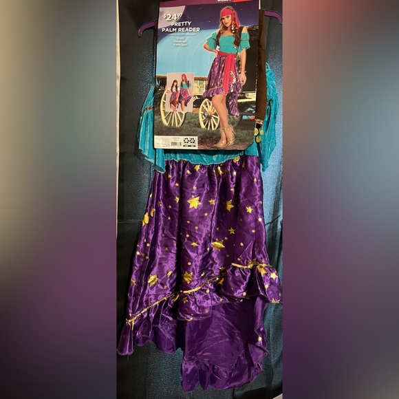 Palm Reader Costume - Picture 5 of 5